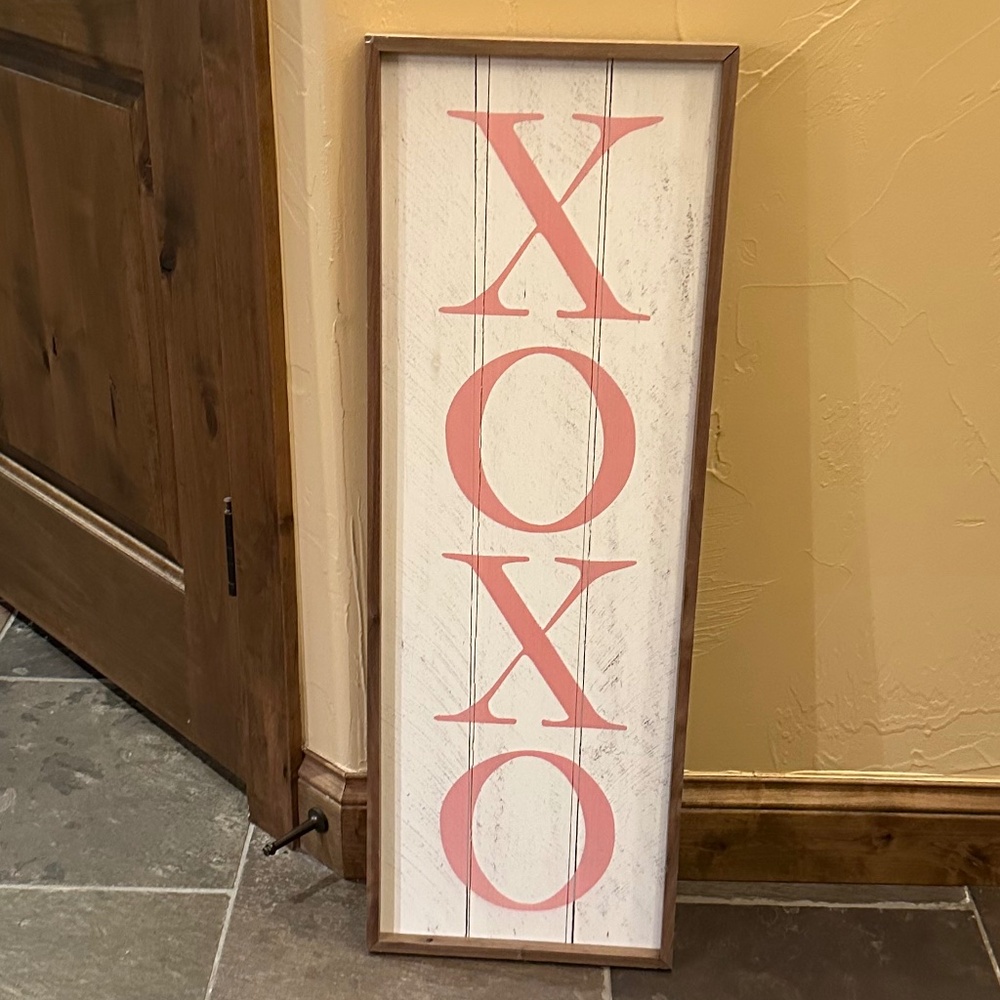 XOXO White Valentine's Day Wall Home Decor Series Wooden Sign Décor 36x12